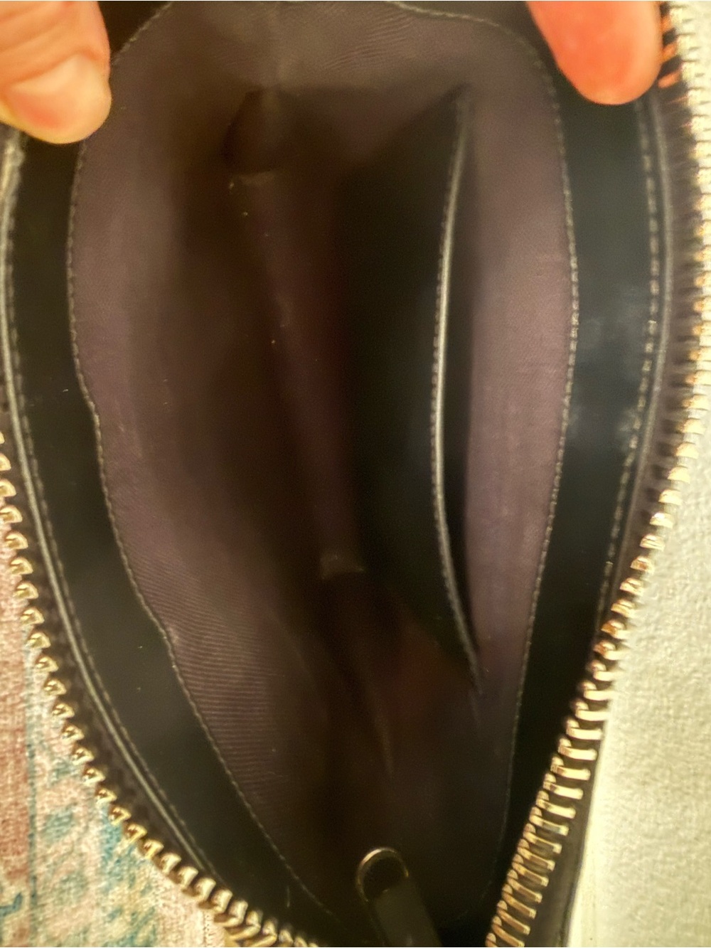 Gucci Black GG Supreme Messenger Bag with Web Stripe Strap - Picture 6 of 6